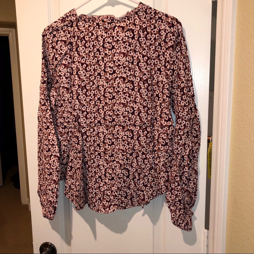 NEW Vici Flush of Dawn Floral V Neck Ruffle Top - Picture 8 of 8